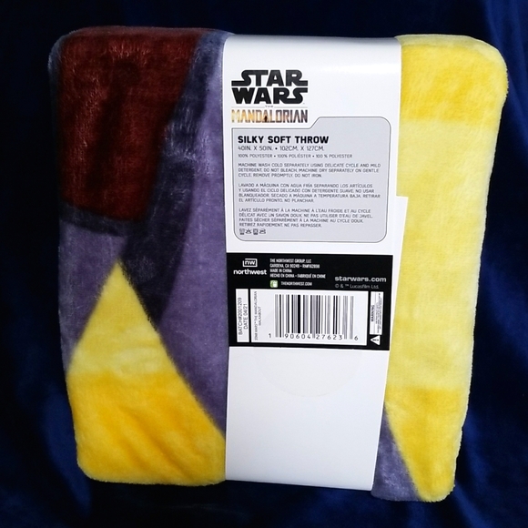 Star Wars Blanket Mandalorian Soft Silky Throw - Picture 2 of 4